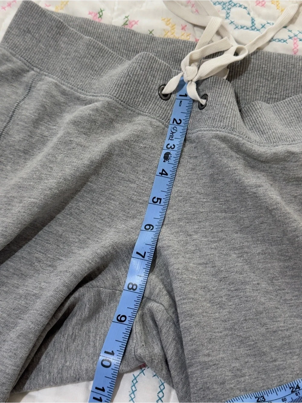 Y2K Victoria’s Secret pink sweats - Picture 11 of 12